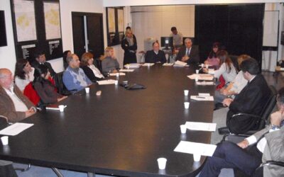 Fotos y asistentes a la reunión sobre hepatitis en el Ministerio de Salud de Buenos Aires durante julio 2010