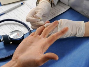 Médicos e investigadores argentinos trabajan en nuevos controles para Hepatitis C y VIH